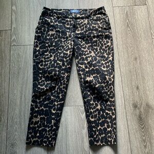 Women’s size 8 Old Navy Harper Animal Print cropped pants Mid-Rise